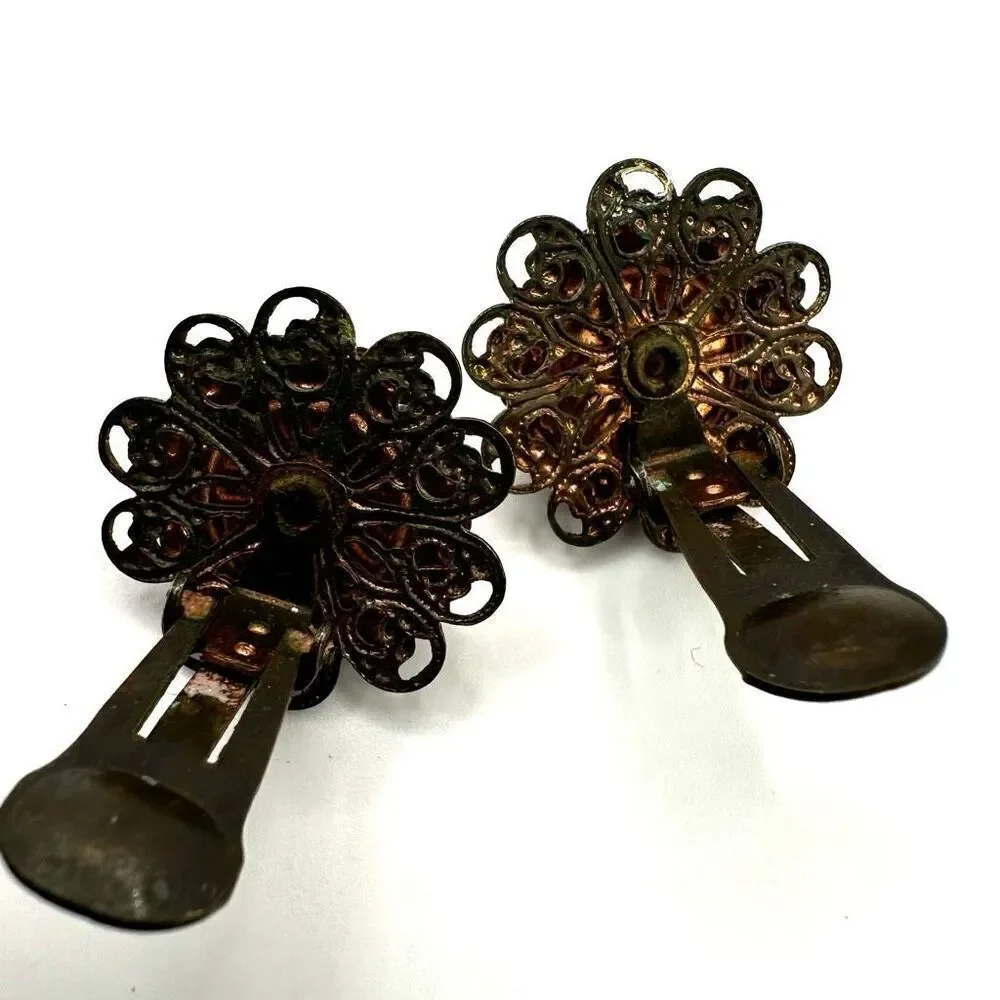Copper tone   beaded vintage ￼ clip on earrings